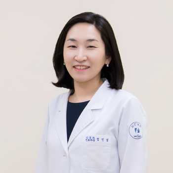 Dr. Jung Min-kyung