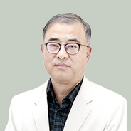 Dr. Lee Jung-il
