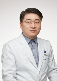 Dr. Kang Eun-seok